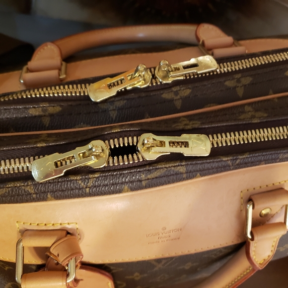 Louis Vuitton Alize Travel Bag - Picture 5 of 9